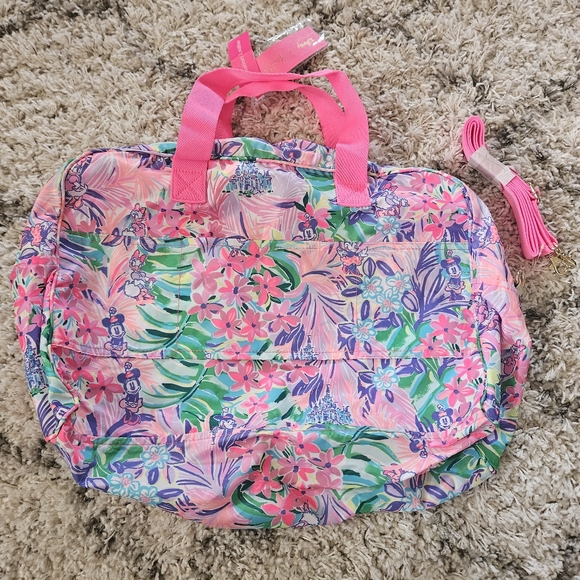 Lilly Pulitzer x Disney Weekender Duffel Bag Lilly Loves Disney - Picture 6 of 10